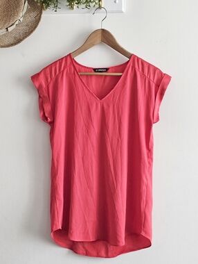 Express Red Blouse Size SP V Neck Cap Sleeve Lightweight Career Top